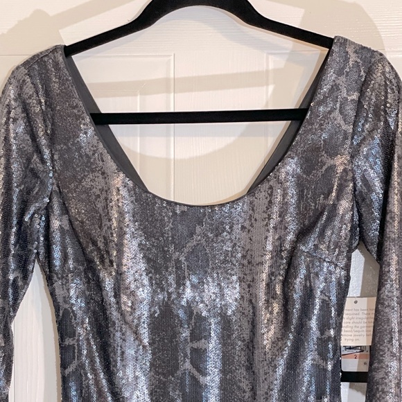 NWT Guess Los Angeles Sequined Sexy Evening Club Dress in Pewter (2) - Picture 9 of 15